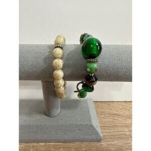 Lot of 2 Beaded Bracelets Multicolor Fashion‎ Jewelry 1 Stretch 1 Toggle Closure